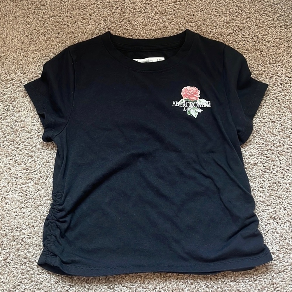 Abercrombie kids cropped tee